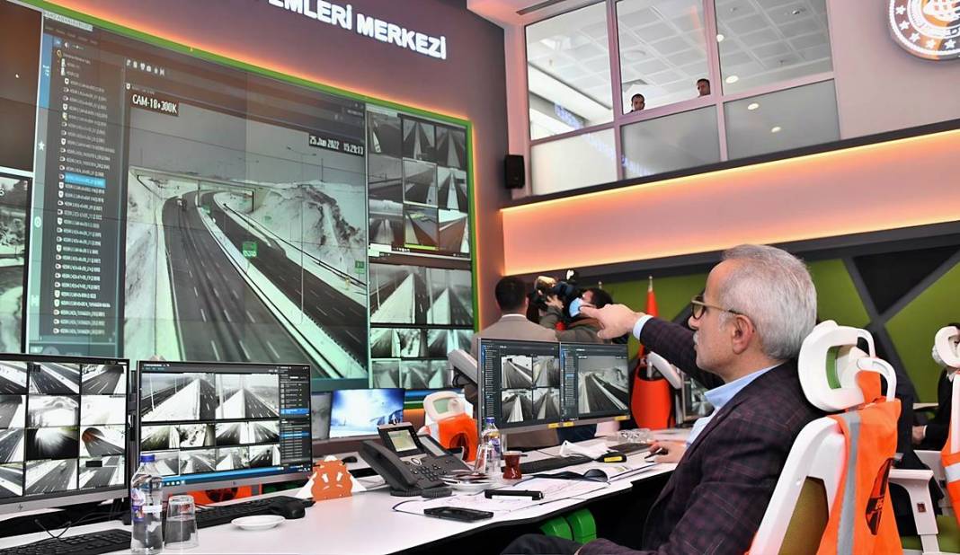 İstanbul'un o noktasında sürücüler artık ayağını gaz pedalından çekmeyecek! Resmen kaldırıldı 6